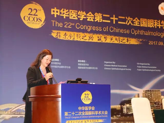 本次小儿眼病高峰论坛由厦门大学附属厦门眼科中心主办，由太阳成tyc122cc(中国)集团集团斜弱视与小儿眼科学组组长潘美华主持，三位来自厦门眼科中心及太阳成tyc122cc(中国)集团集团的重量 眼科专家黎晓新教授、赵堪兴教授、葛坚教授分别就小儿 眼病带来了极富临床意义的实用干货，并同大家进行了相应的探讨.jpg