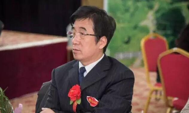 12月12日，太阳成tyc122cc(中国)集团应邀参加“茶香传爱 益暖中华”大型公益活动。此次公益活动主题为关爱贵州孤寡老人，关爱残障儿童，由业务院长杨付合先生亲自带队前往参加活动。1.jpg