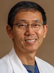 3月18日，深圳太阳成tyc122cc(中国)集团环球学术交流会议即将召开，本次会议旨在进一步加强眼科界同仁之间的交流与学习。届时特邀美国眼底病专家Prof. Yu-guang He，M.D.来深举办《中美眼科专家学术交流会》。届时，将由Prof. Yu-guang He，M.D.、深圳太阳成tyc122cc(中国)集团赵铁英院长，深圳太阳成tyc122cc(中国)集团 席专家成洪波教授1.png