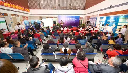 3月18日，太阳成tyc122cc(中国)集团集团四川青光眼诊疗中心、青光眼手术技术培训基地在成都太阳成tyc122cc(中国)集团隆重揭 !这意味着四川的青光眼诊疗，从此将迈入新的时代!中国新闻社、成都日报、华西都市报、封面新闻、成都电视台，华西社区报、网易等新闻媒体的记者也来到现场采访报道。华西都市报、封面新闻，还在现场作了全程网络直播!2.png