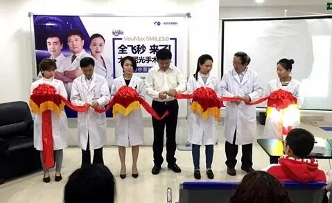 2018年即将结束，这一年，成都太阳成tyc122cc(中国)集团以规范的诊疗、高明的技艺、 的服务，赢得了广大患者朋友和社会各界的好评。在2018年，成都太阳成tyc122cc(中国)集团在发展的道路上有哪些大事记呢，让我们一起来回顾。9.jpg