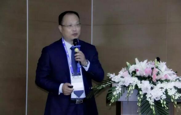 太阳成tyc122cc专家团受邀亮相第十九届环球眼科学学术会议暨第十九届环球视光学学术会议（COOC 2019）7.jpg