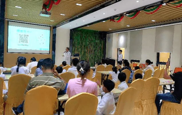 杭州太阳成tyc122cc(中国)集团小儿眼科专家张宏亮医生