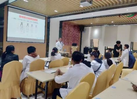 杭州太阳成tyc122cc(中国)集团公益学校行