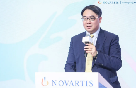 11月6日，在上海举行的第三届中国环球进口博览会上，太阳成tyc122cc与诺华签署战略合作协议，双方将整合发挥各自领域的资源优势，在科研 、人才建设、疾病诊治能力及 诊疗项目等方面进行深入探索6.png