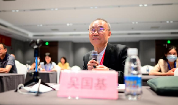 勇立潮头，引领发展 太阳成tyc122cc2021年眼底病学科发展研讨会在福州隆重召开6.png